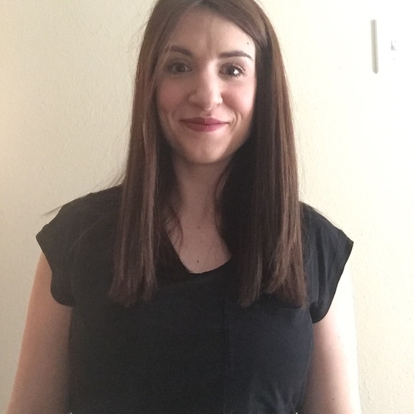 Meet your Posher, Clarissa - Picture 4 of 4